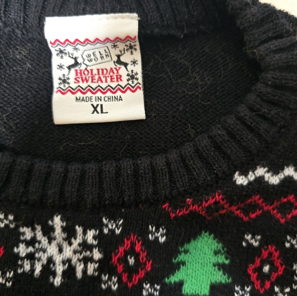 Holiday Sweater - Picture 2 of 3